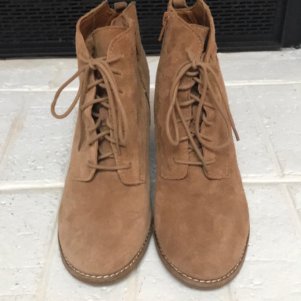 Lucky Brand booties, Taupe, Size 8